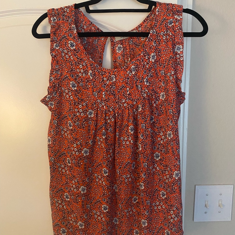 Cute sleeveless blouse